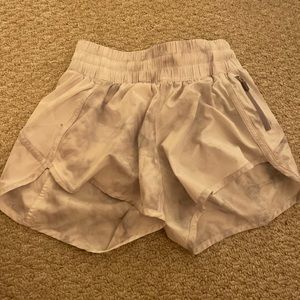 Hotty hot lululemon shorts